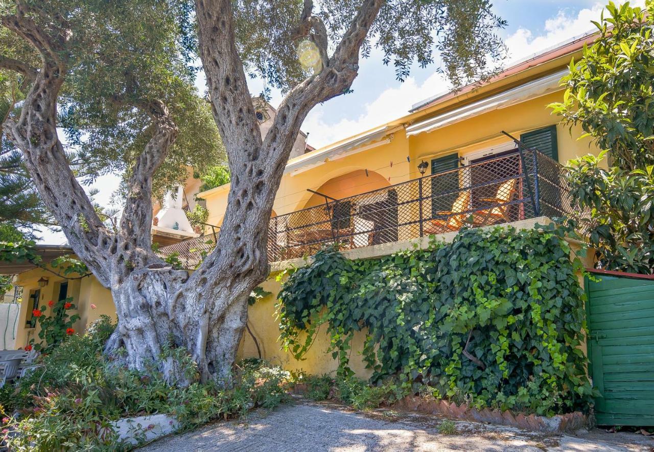 Alex-Giannis Apartments, Barbati Luaran gambar